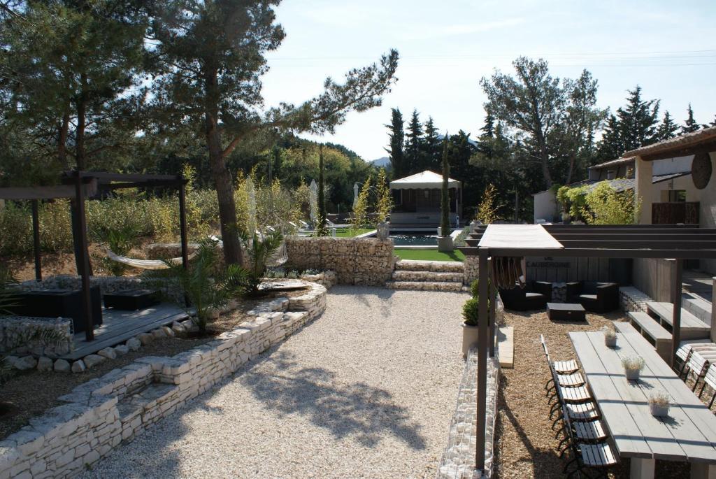 L'Auberge De L'Aubergine 伊加里雷斯 外观 照片